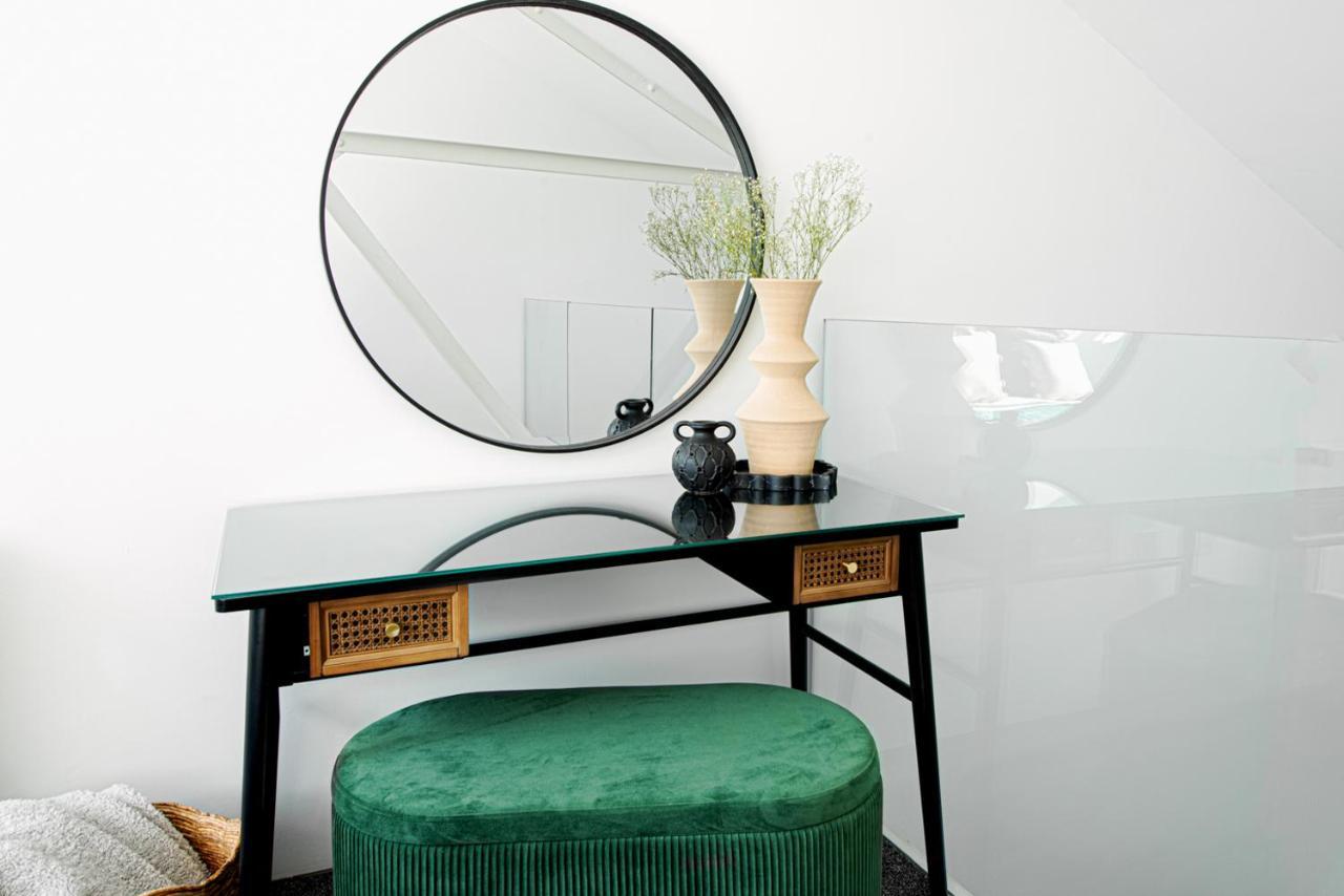 Апартаменты Rwy Suite48 Luxury With Optional Parking Плаймаут